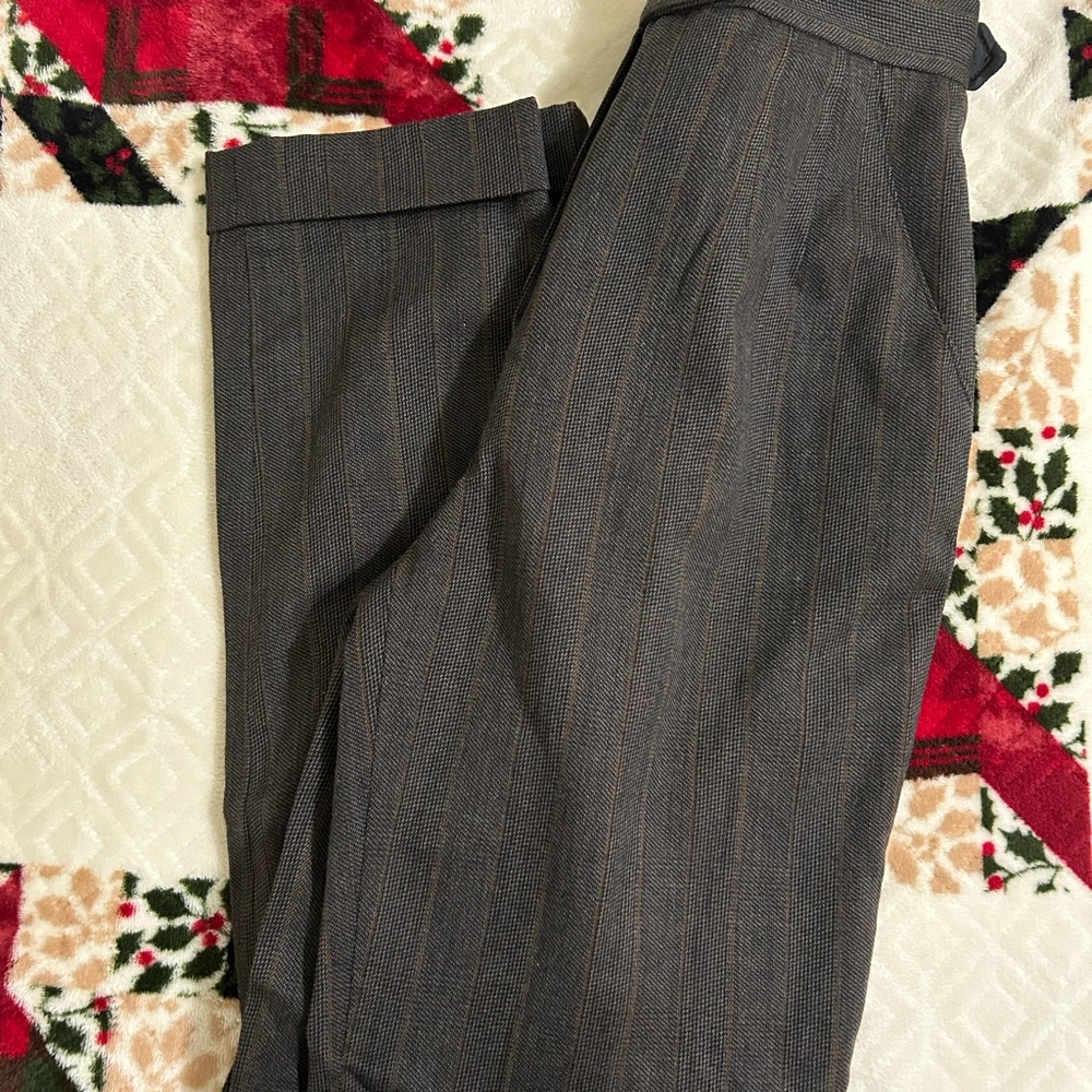 Harve Benard Women's Gray Pinstripe Trousers